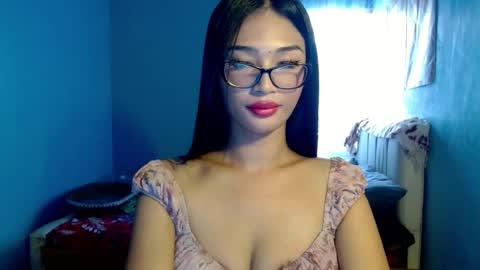 Snapshot of missminervaa chatting on August 5, 5:43 am missminervaa online show from August 5, 5:43 am