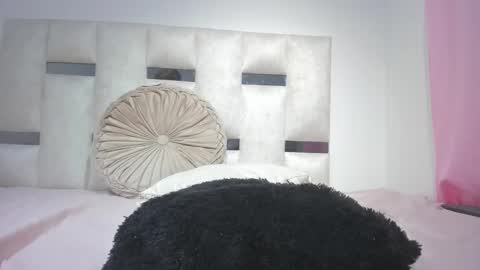 Snapshot of missnatasha05 chatting on September 10, 11:49 pm missnatasha05 online show from September 10, 11:49 pm