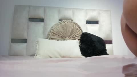 Snapshot of missnatasha05 chatting on September 18, 10:12 pm missnatasha05 online show from September 18, 10:12 pm