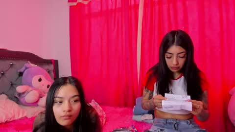 insta miss nickeloo online show from October 3, 7:11 pm