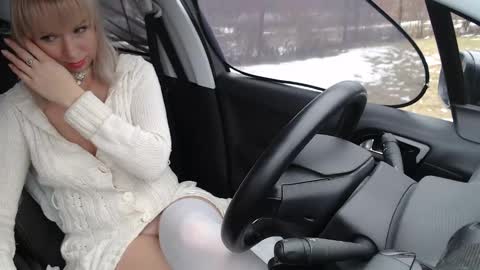 Snapshot of missofkiss chatting on March 4, 12:12 pm Olenka online show from March 4, 12:12 pm