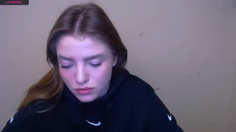 Snapshot of missoliviaa_ chatting on February 27, 8:28 am Olivia online show from February 27, 8:28 am