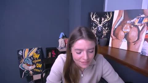 Snapshot of missoliviaa_ chatting on November 23, 4:40 pm Olivia online show from November 23, 4:40 pm