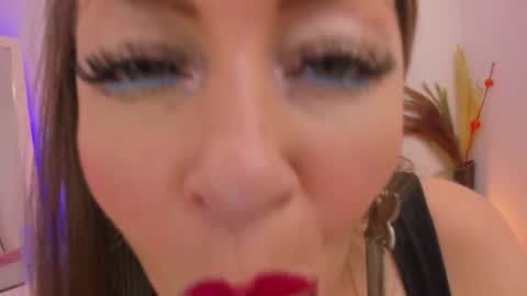 ONIX online show from November 30, 4:44 pm