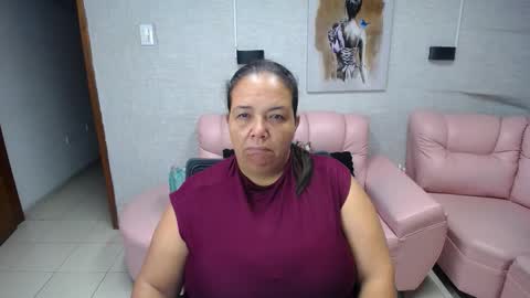 Snapshot of misspenelopenipples chatting on November 18, 11:47 am Penelope online show from November 18, 11:47 am