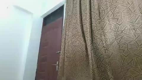 pretty gal online show from December 17, 3:51 pm