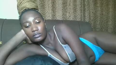 Snapshot of missprettygal chatting on March 18, 3:15 pm pretty gal online show from March 18, 3:15 pm