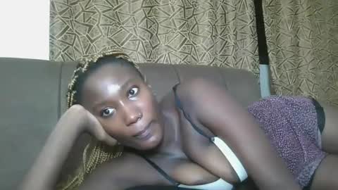 Snapshot of missprettygal chatting on March 22, 1:20 am pretty gal online show from March 22, 1:20 am