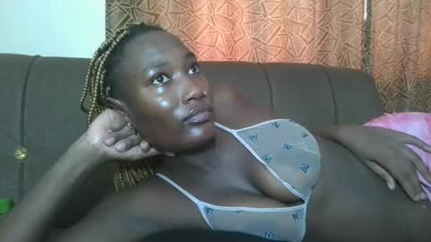 Snapshot of missprettygal chatting on March 22, 1:25 pm pretty gal online show from March 22, 1:25 pm