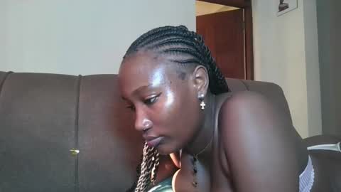 Snapshot of missprettygal chatting on April 4, 1:41 pm pretty gal online show from April 4, 1:41 pm