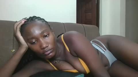 Snapshot of missprettygal chatting on April 6, 4:41 pm pretty gal online show from April 6, 4:41 pm