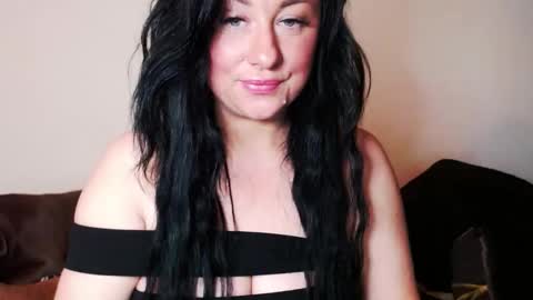 Snapshot of missqueen1416 chatting on October 11, 8:51 pm Missqueen1416 online show from October 11, 8:51 pm