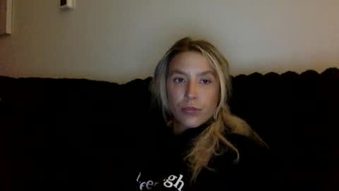 Alyssa online show from May 18, 2:07 am