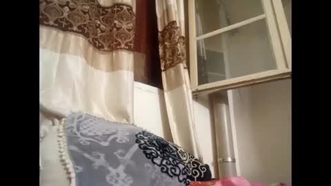 Snapshot of misss_slut chatting on November 15, 6:15 pm call me your slut online show from November 15, 6:15 pm