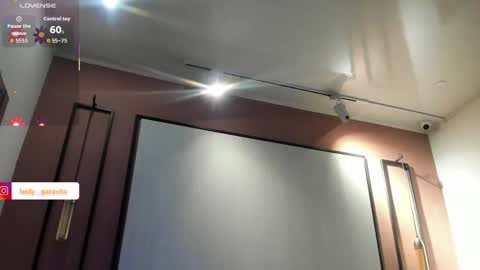 victoria  online show from April 2, 8:06 pm