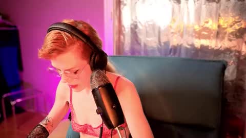 Tacodeluxe online show from March 21, 3:11 am