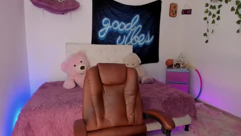  Natalie Texass indepedent model online show from February 5, 2:43 pm