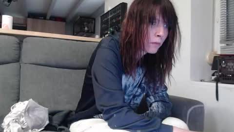 missthon online show from January 9, 12:52 pm