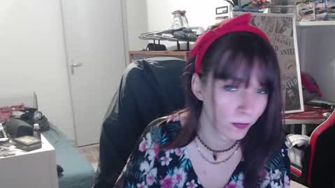 missthon online show from February 1, 3:21 pm