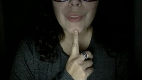 Snapshot of misstress_liz chatting on November 13, 5:50 am misstress_liz online show from November 13, 5:50 am