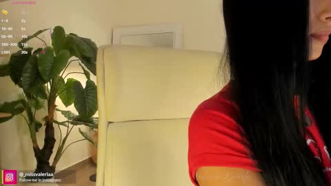 Snapshot of missvaleriaa chatting on October 29, 12:40 pm Valeria Davila online show from October 29, 12:40 pm