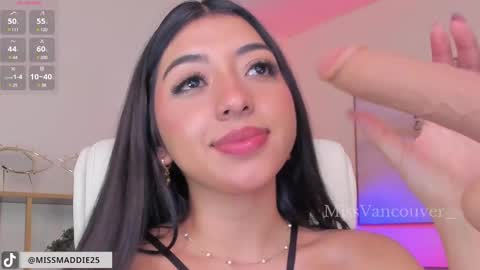 Snapshot of missvancouver_ chatting on February 26, 2:37 am Mafe Jimenez online show from February 26, 2:37 am