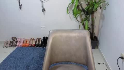 Snapshot of missvenuss chatting on October 27, 5:00 am IG MISSVENUSS1 online show from October 27, 5:00 am