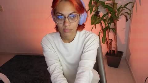 Snapshot of missvenuss chatting on November 4, 8:35 am IG MISSVENUSS1 online show from November 4, 8:35 am