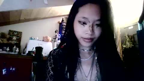 Miss Versatile online show from April 27, 6:39 pm