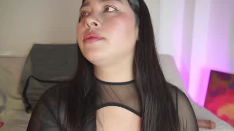 Pau OFmissweetpeach online show from January 14, 12:05 am