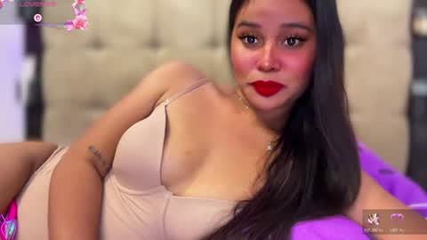 Snapshot of missxthalia697 chatting on July 12, 4:09 pm Miss. Thalia online show from July 12, 4:09 pm