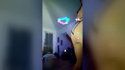 Snapshot of missy_87 chatting on July 19, 2:04 am missy_87 online show from July 19, 2:04 am