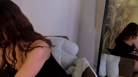 Miss online show from January 30, 11:45 pm