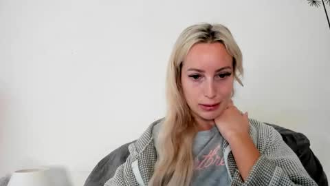 Missy matrix online show from January 12, 9:36 am