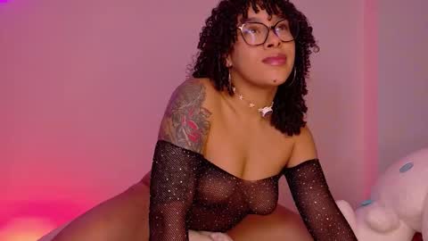 Missy Gainer online show from November 15, 5:42 pm