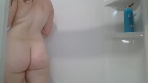 Snapshot of missylove2323 chatting on November 7, 6:13 am MissyLove2323 online show from November 7, 6:13 am