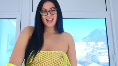 missyscarlet online show from April 15, 5:03 am