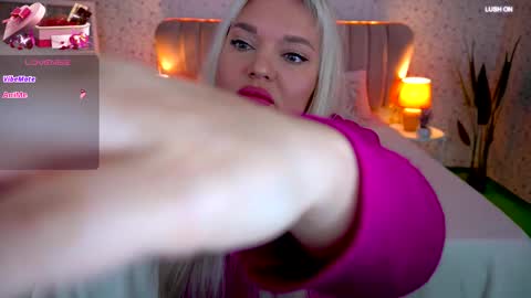 Snapshot of missyymarty chatting on January 11, 9:03 am missyymarty online show from January 11, 9:03 am