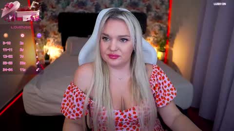 Snapshot of missyymarty chatting on January 12, 3:50 pm missyymarty online show from January 12, 3:50 pm