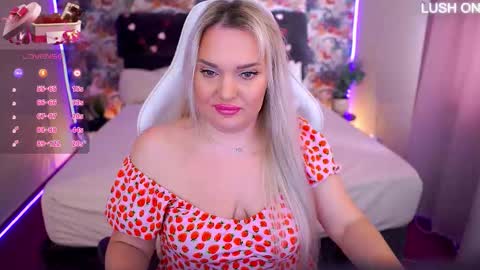 Snapshot of missyymarty chatting on February 22, 8:24 am missyymarty online show from February 22, 8:24 am