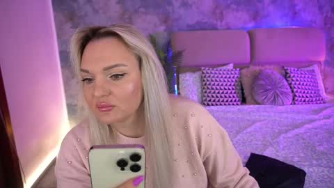 Snapshot of missyymarty chatting on March 2, 7:59 am missyymarty online show from March 2, 7:59 am