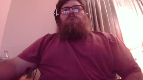 Snapshot of mister935 chatting on April 18, 4:27 am mister935 online show from April 18, 4:27 am
