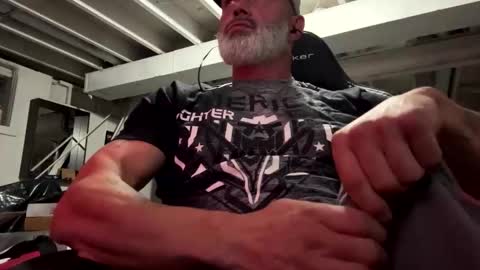 AJ online show from November 13, 3:16 am