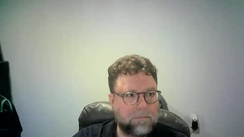 Mr. Happy online show from October 24, 5:26 am