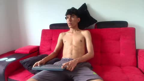 Snapshot of mister_jhonxxx chatting on January 9, 7:08 pm mister_jhonxxx online show from January 9, 7:08 pm