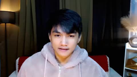 Snapshot of mister_officer chatting on December 9, 4:58 pm SAINT SACHI will make your day online show from December 9, 4:58 pm