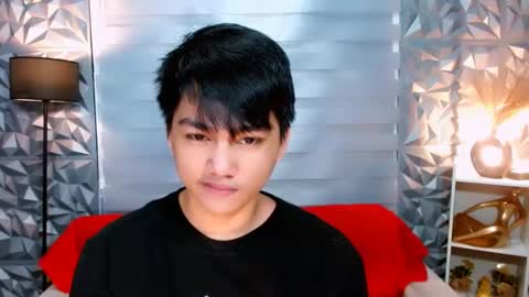 Snapshot of mister_officer chatting on December 14, 10:56 am SAINT SACHI will make your day online show from December 14, 10:56 am