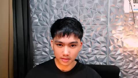 Snapshot of mister_officer chatting on December 23, 12:25 am SAINT SACHI will make your day online show from December 23, 12:25 am