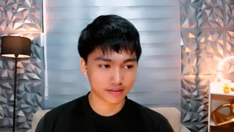 Snapshot of mister_officer chatting on January 17, 11:38 am SAINT SACHI will make your day online show from January 17, 11:38 am