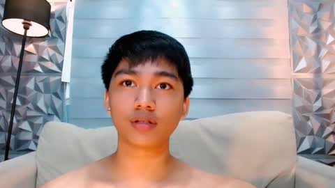 Snapshot of mister_officer chatting on January 20, 12:18 pm SAINT SACHI will make your day online show from January 20, 12:18 pm